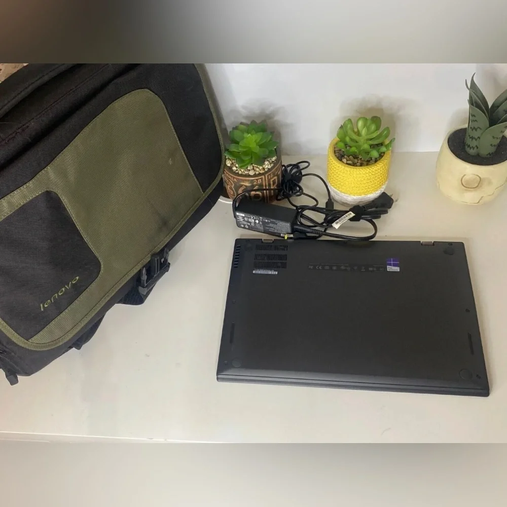 Computer Lenovo ThinkPad X1 Carbon 2nd Gen with Intel Core i7-4600U - Picture 2 of 5